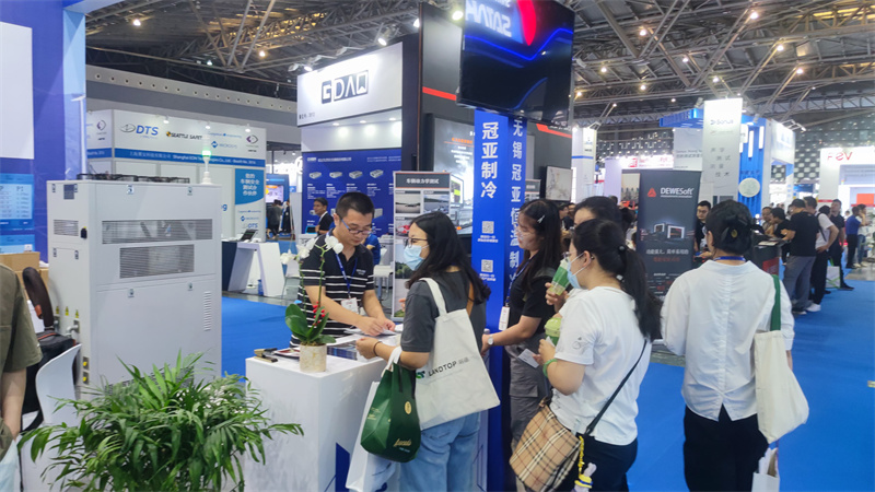 工業(yè)充電器